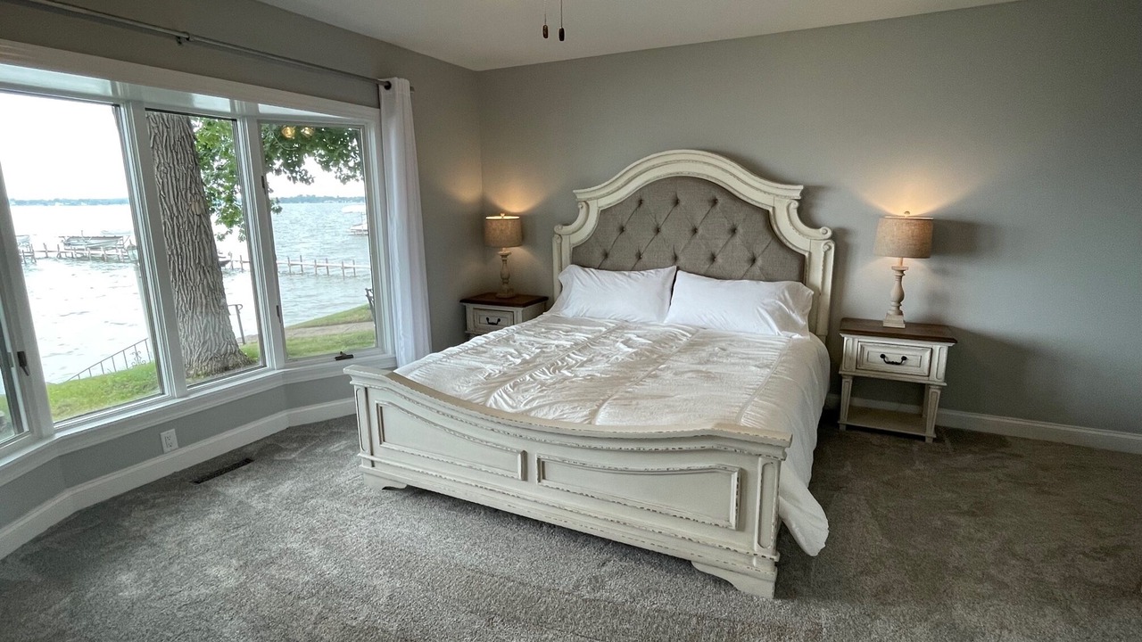 Photo of Bedroom in Clear Lake