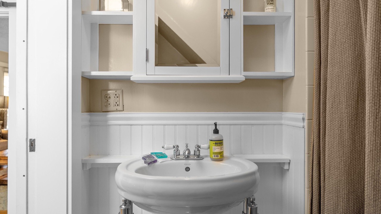 Photo of Bathroom in Red Lodge