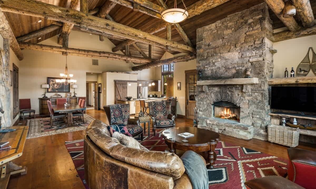 Photo of Livingroom in Gallatin Gateway