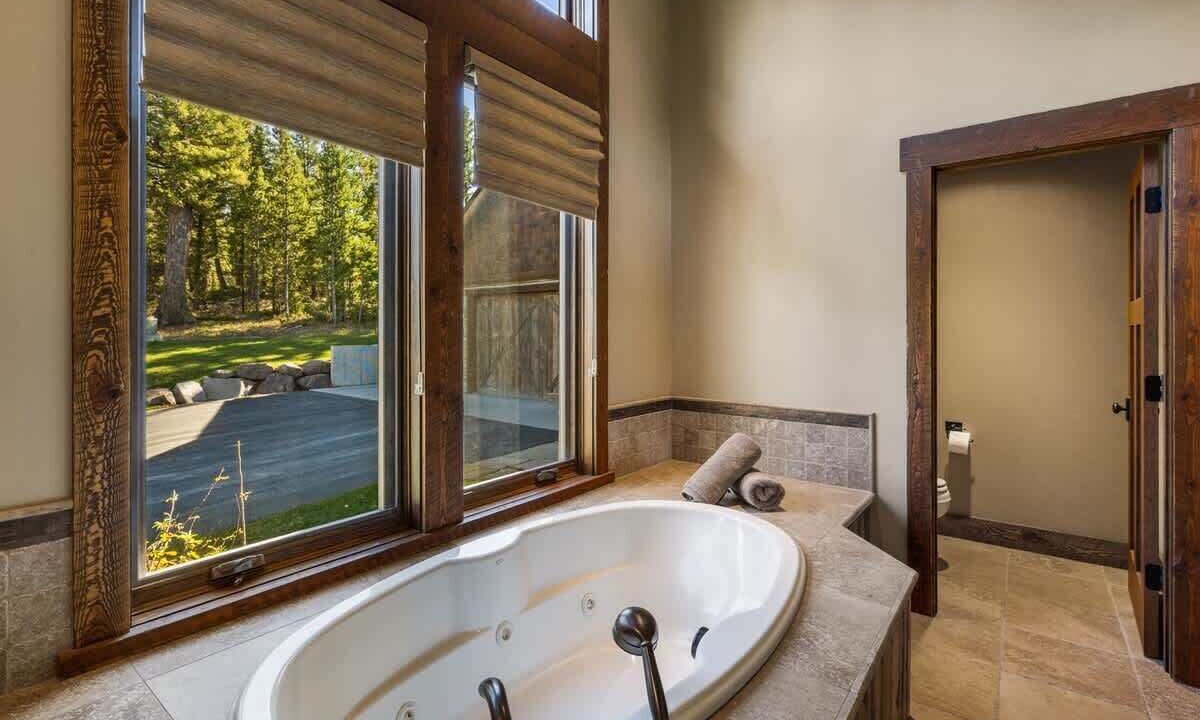 Photo of Bathroom in Gallatin Gateway