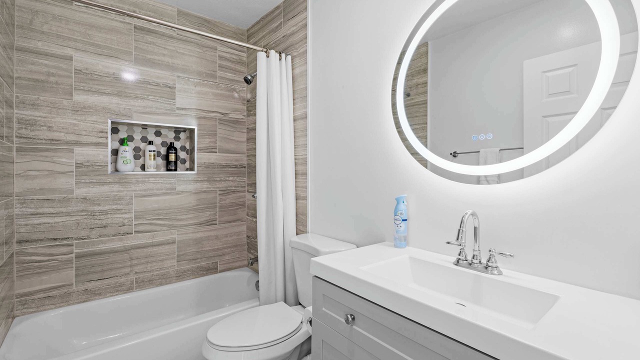 Photo of Bathroom in Altadena