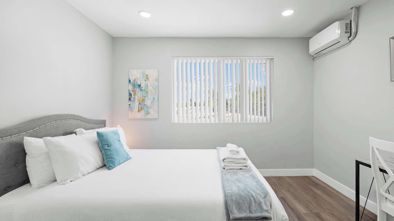 Photo of Bedroom in Altadena