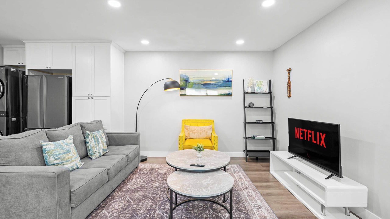 Photo of Livingroom in Altadena