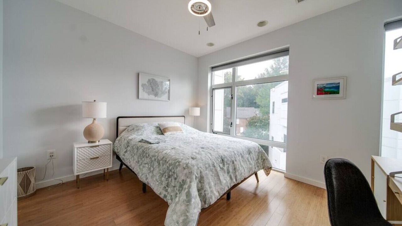 Photo of Bedroom in Wesley Heights