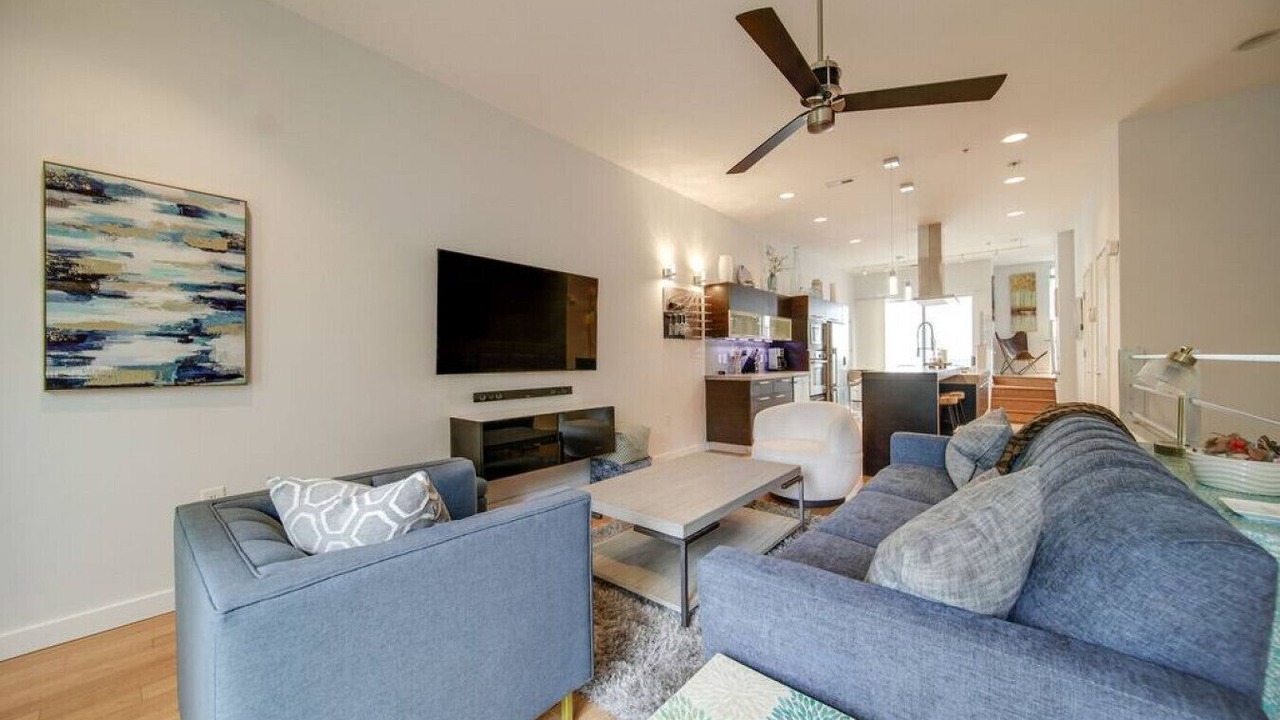 Photo of Livingroom in Wesley Heights