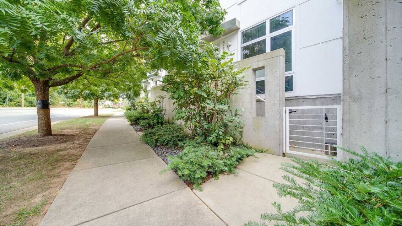 Photo of Outdoor in Wesley Heights