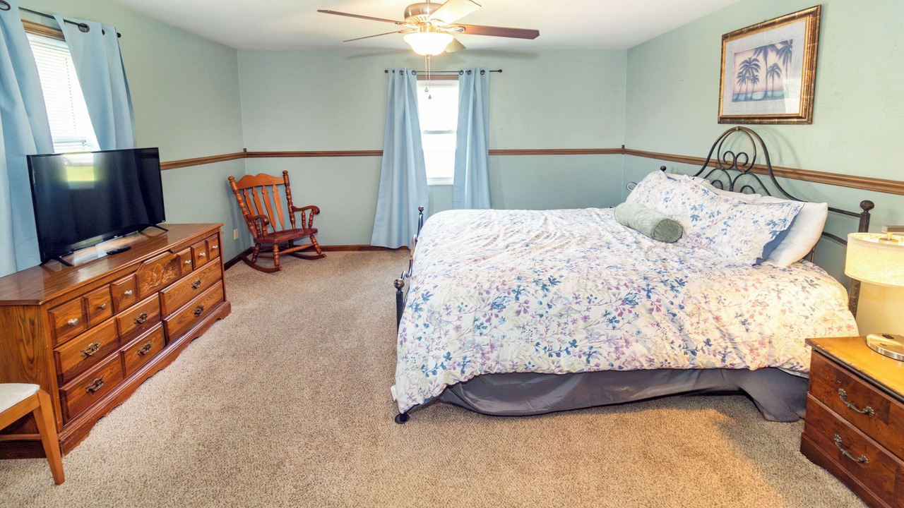 Photo of Bedroom in Newburgh