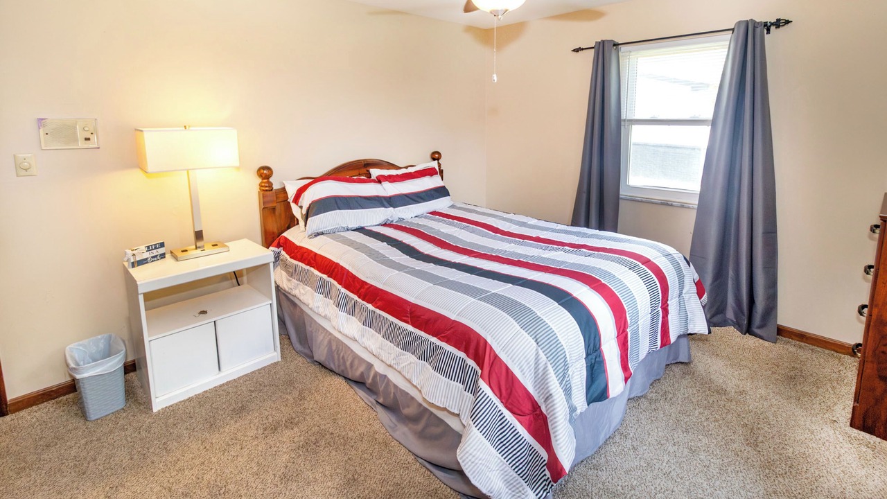 Photo of Bedroom in Newburgh