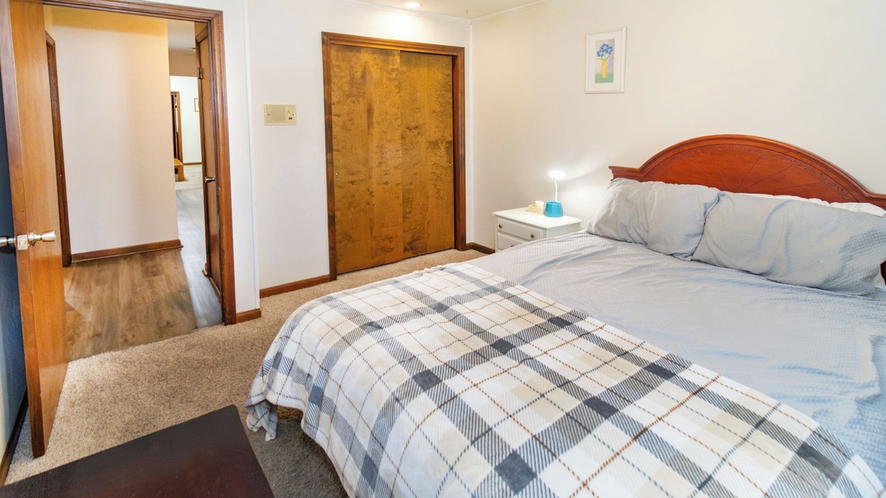 Photo of Bedroom in Newburgh