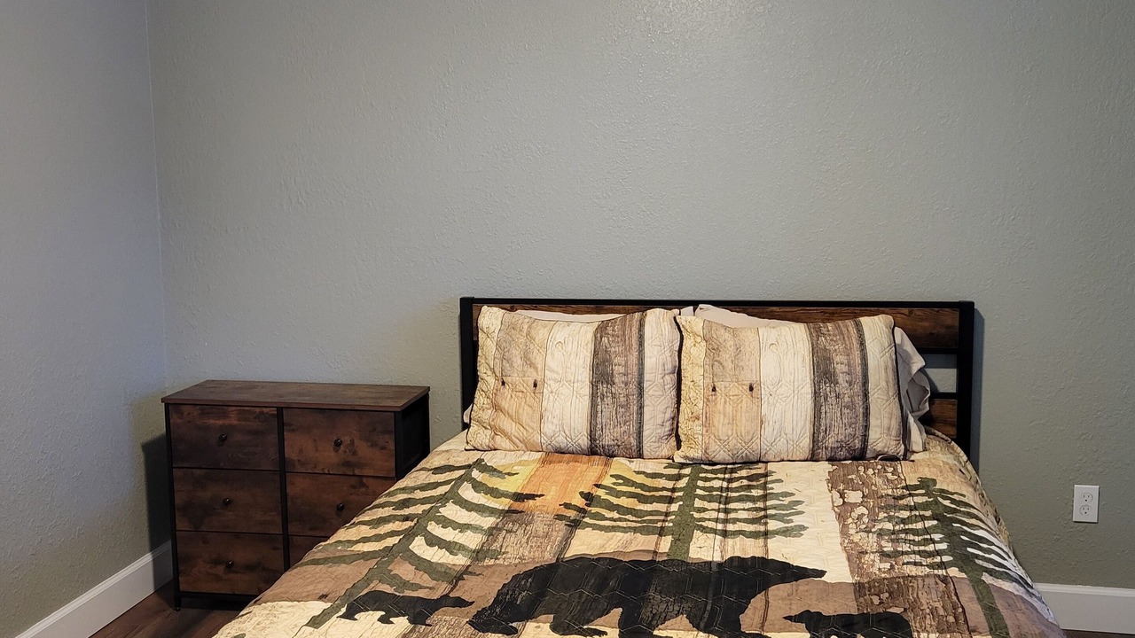Photo of Bedroom in Wallace