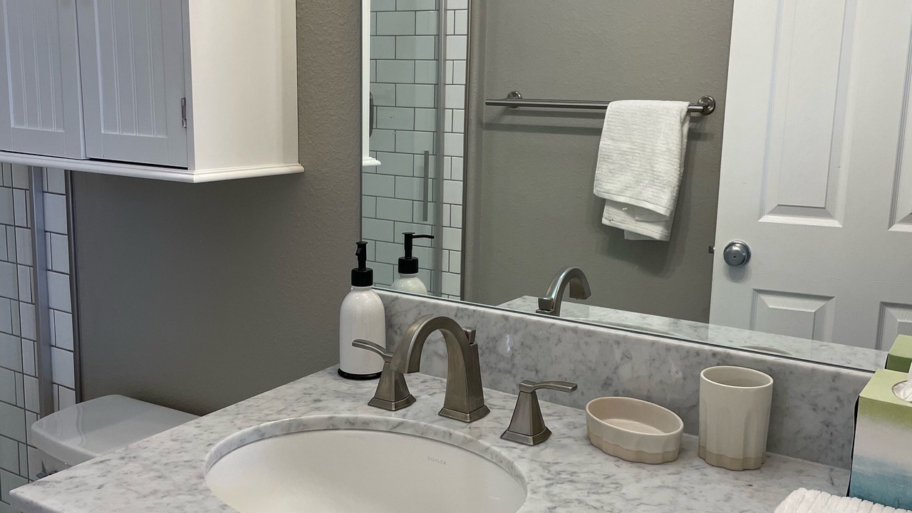 Photo of Bathroom in Moose Can Gully