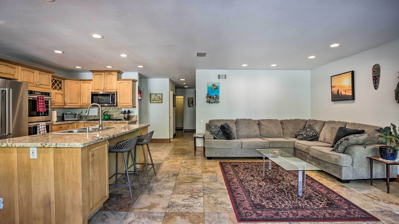 Photo of Livingroom in Spinnaker Hill