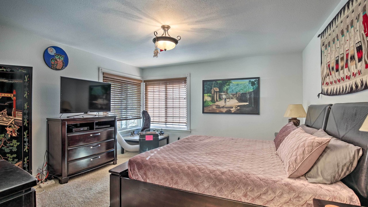 Photo of Bathroom in Spinnaker Hill