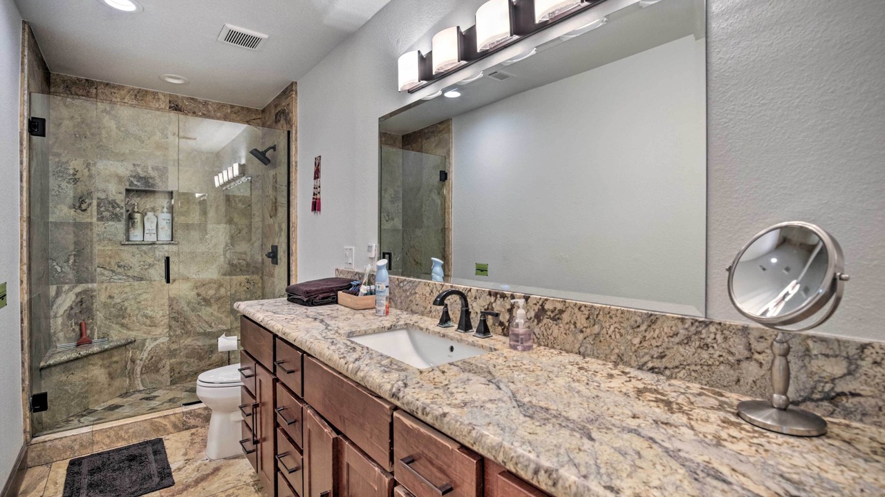 Photo of Bathroom in Spinnaker Hill
