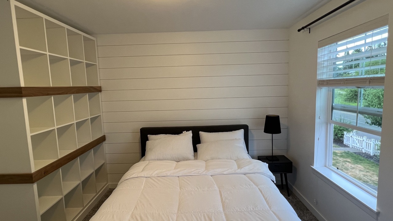Photo of Bedroom in Northwest Snohomish
