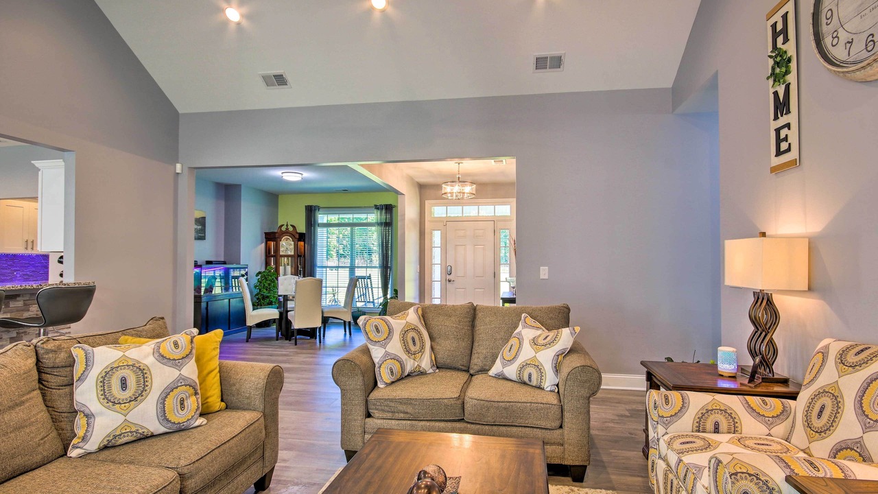 Photo of Livingroom in Hopkins
