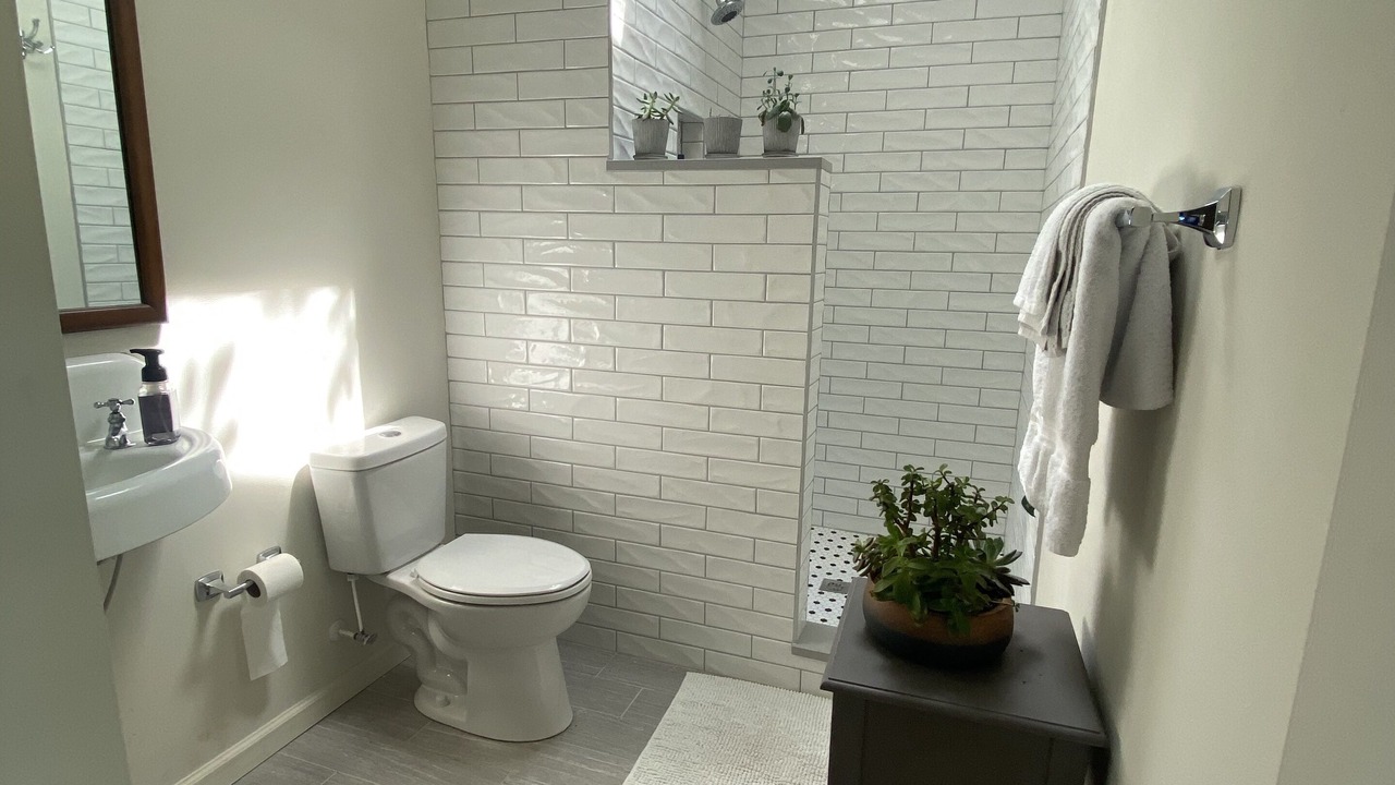 Photo of Bathroom in Plaza Midwood