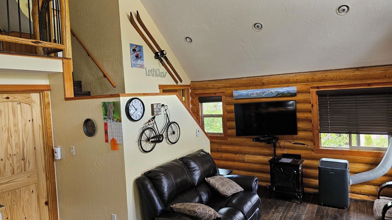 Photo of Livingroom in Mullan