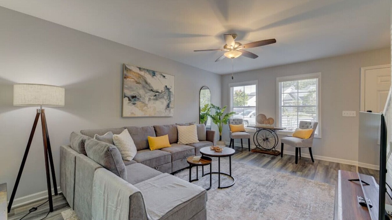 Photo of Livingroom in Huntcliff