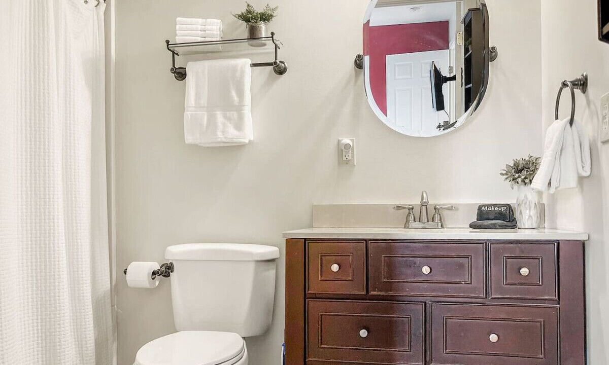 Photo of Bathroom in Jardine