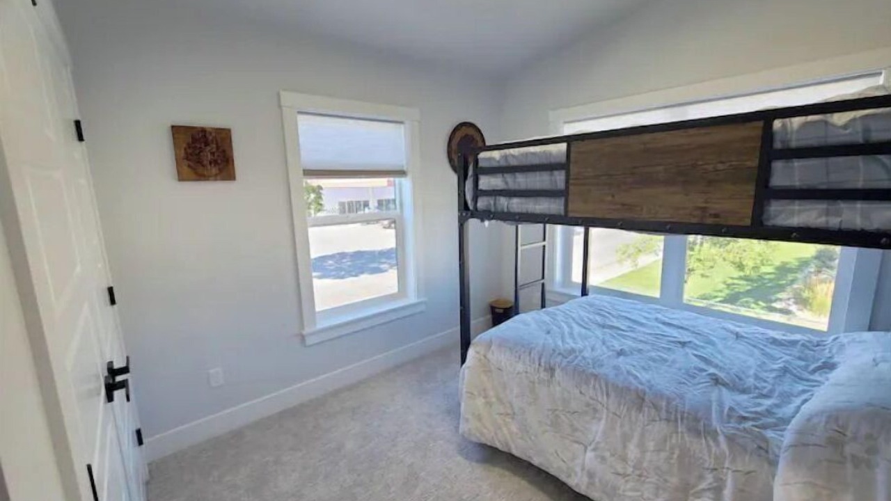 Photo of Bedroom in Veterans Park