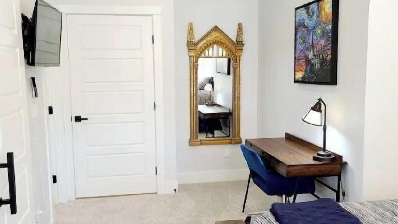 Photo of Bedroom in Veterans Park