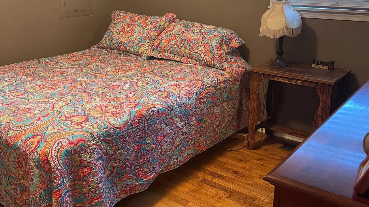 Photo of Bedroom in Parsons