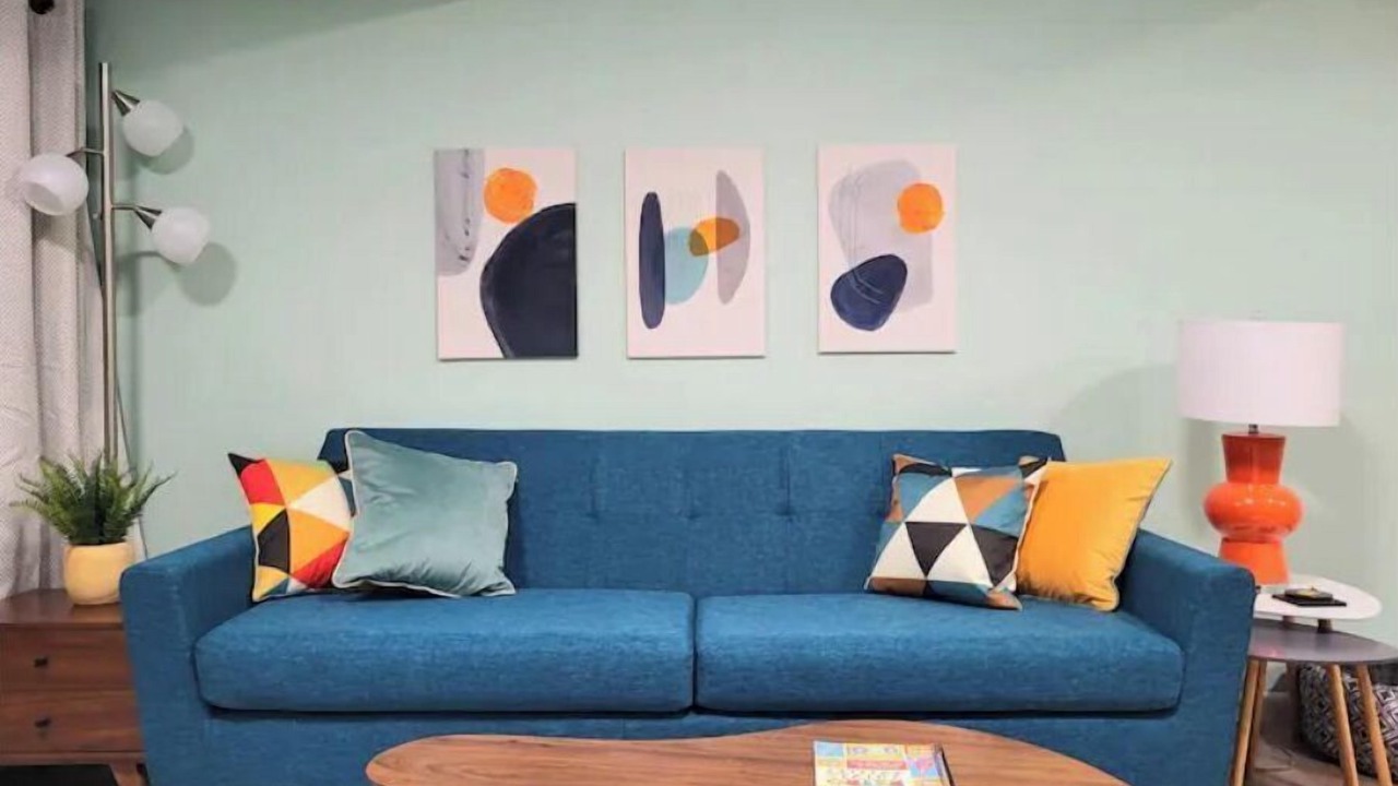 Photo of Livingroom in Edgewood