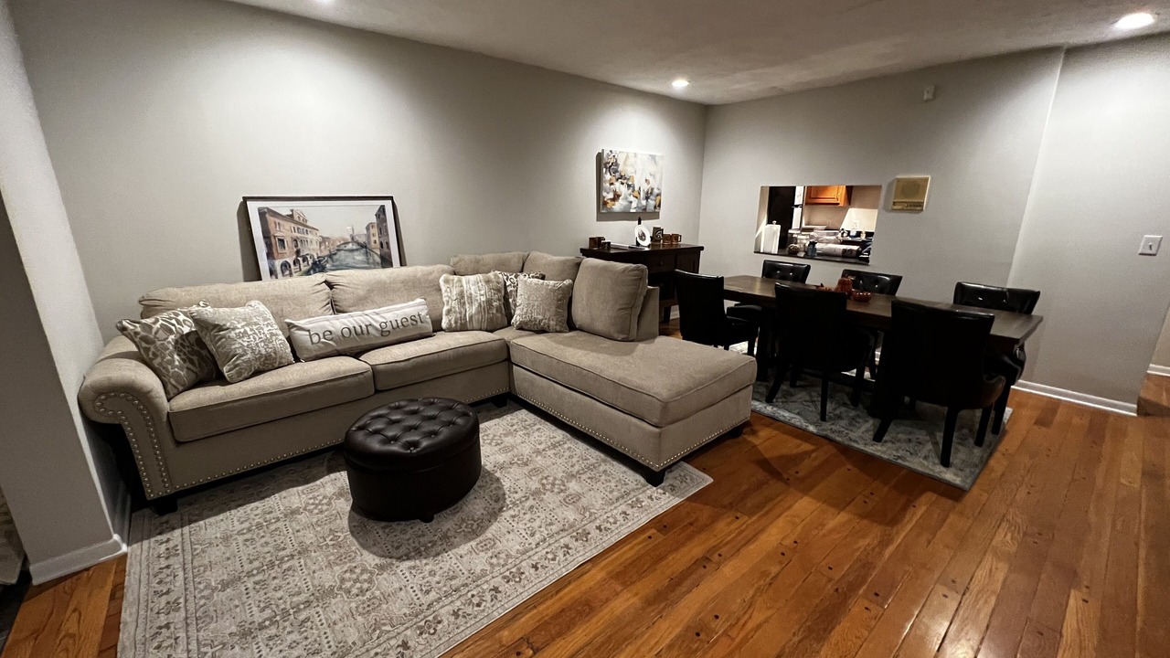 Photo of Bedroom in Mount Auburn