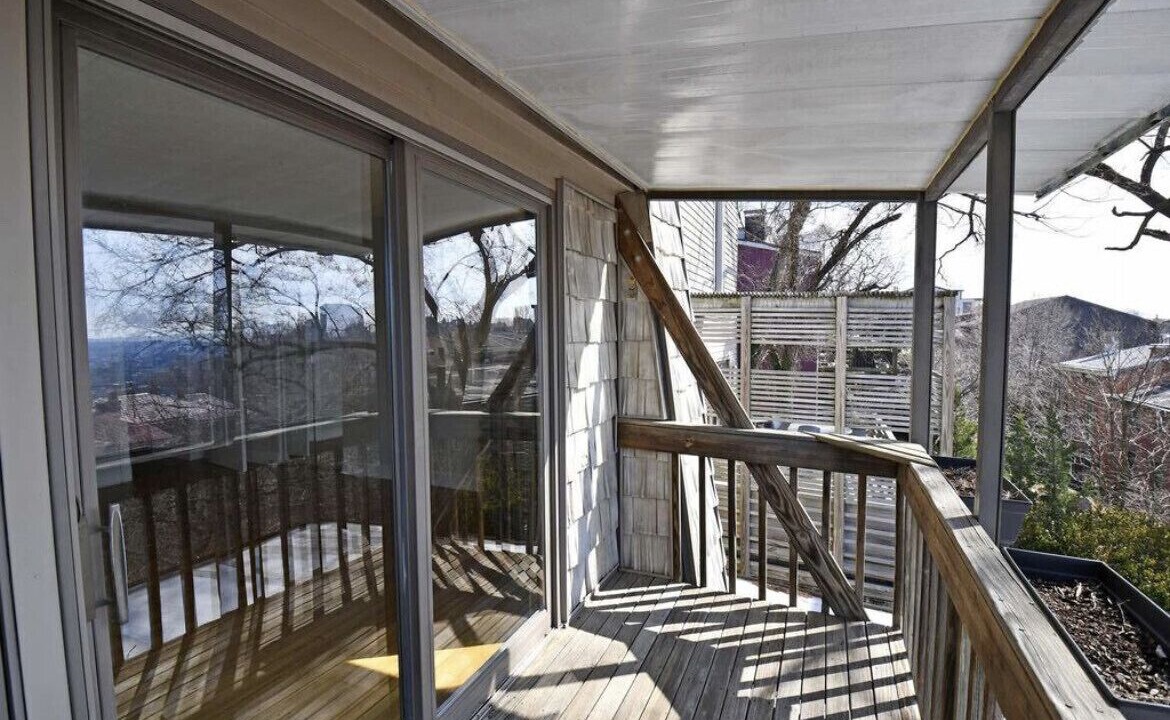 Photo of Outdoor in Mount Auburn