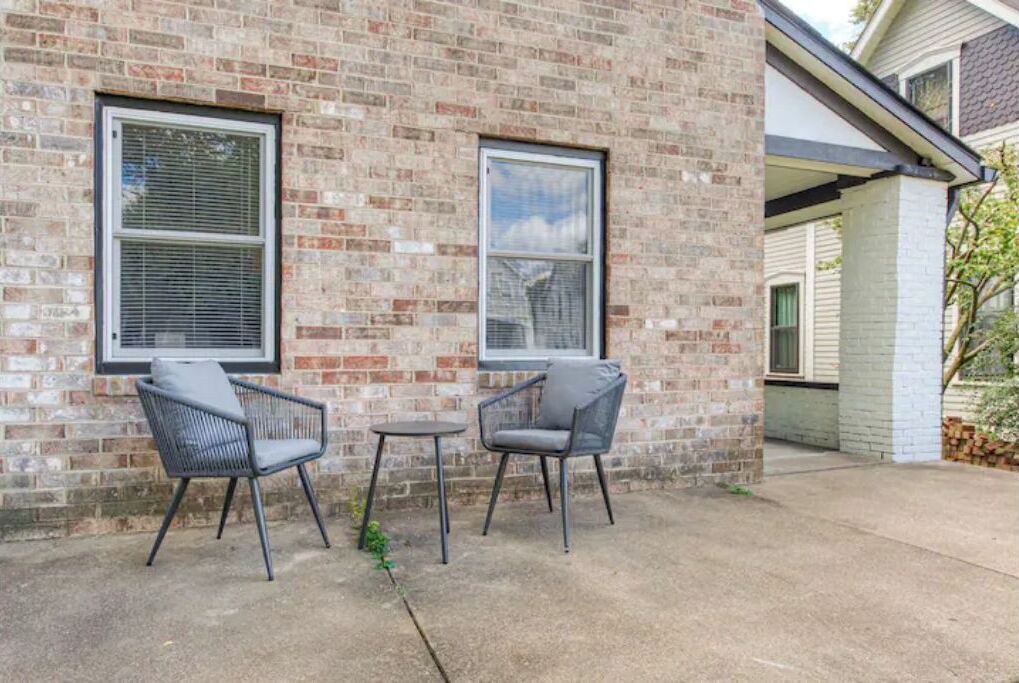 Photo of Patio Balcony in Fountain Square