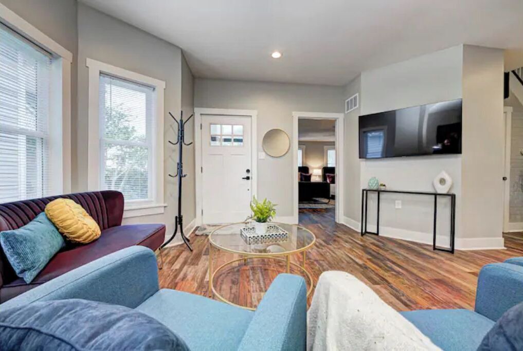 Photo of Livingroom in Fountain Square