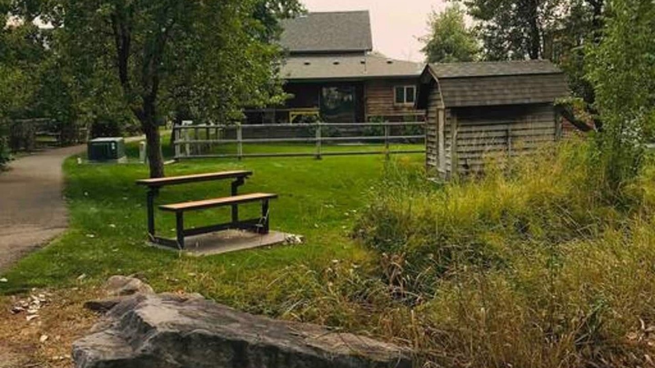 Photo of Outdoor in River Road