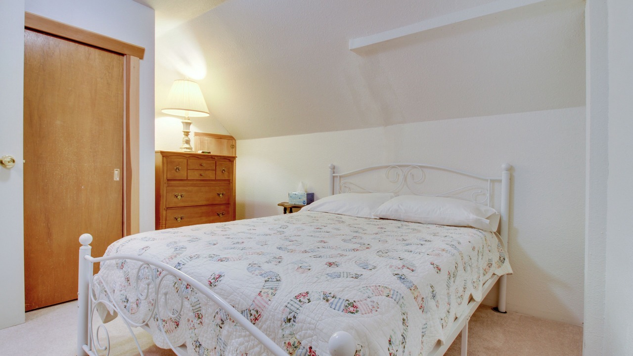 Photo of Bedroom in Augusta
