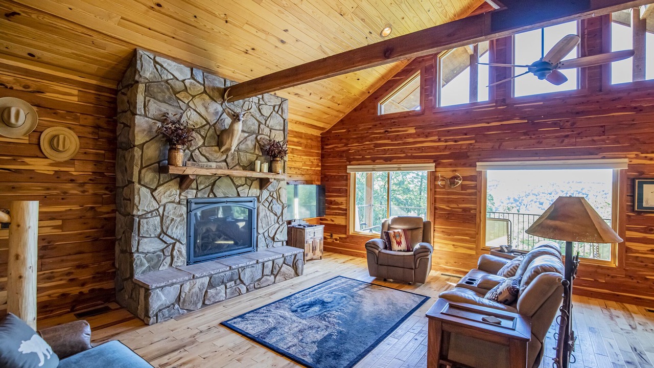 Photo of Livingroom in Compton