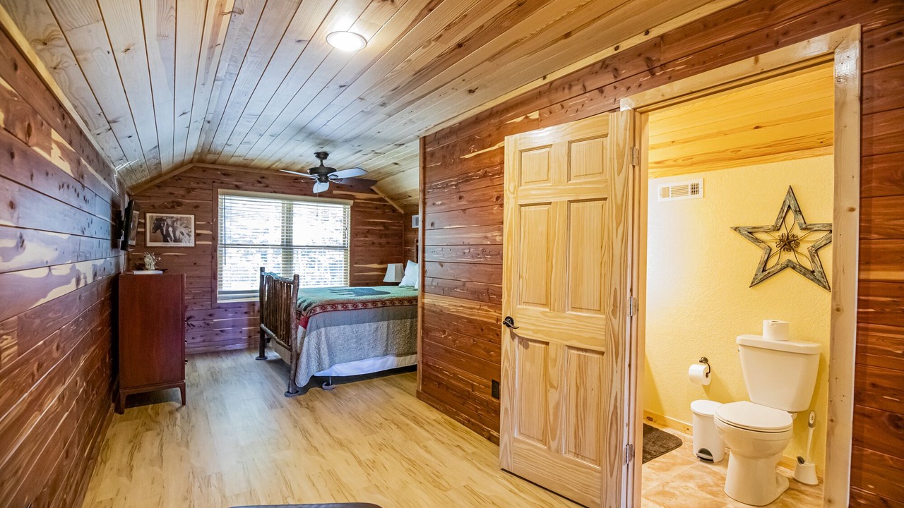 Photo of Bedroom in Compton