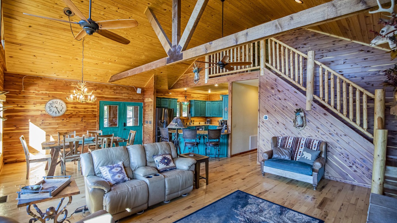 Photo of Livingroom in Compton