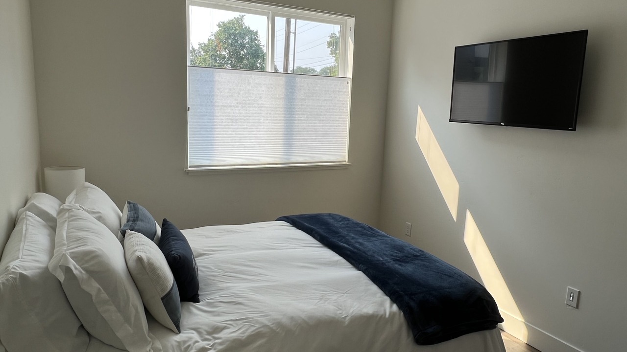 Photo of Bedroom in Franklin to the Fort