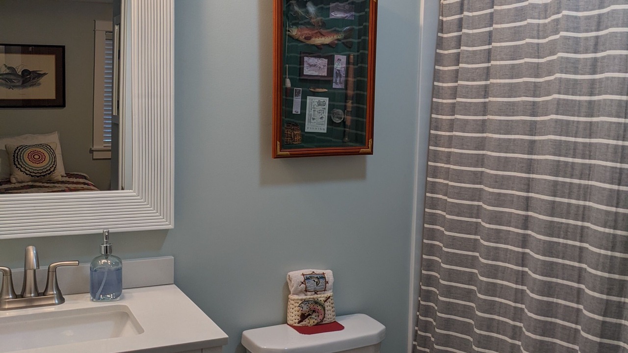 Photo of Bathroom in Cascade