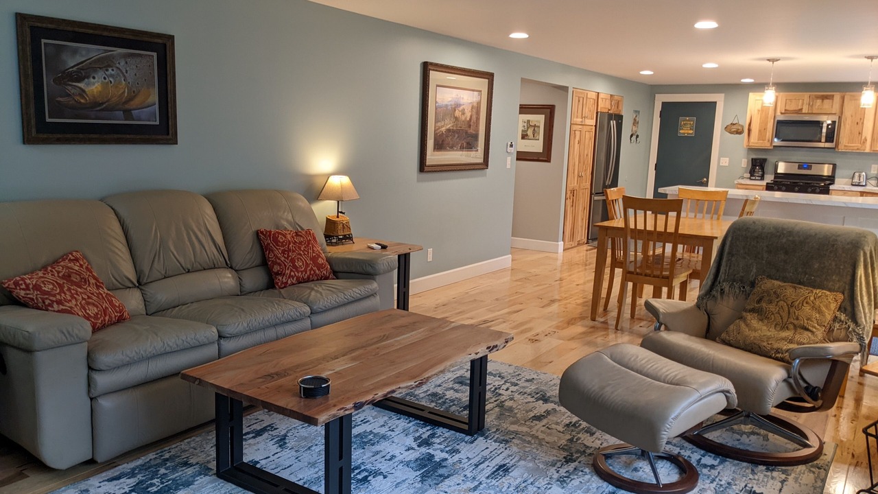Photo of Livingroom in Cascade
