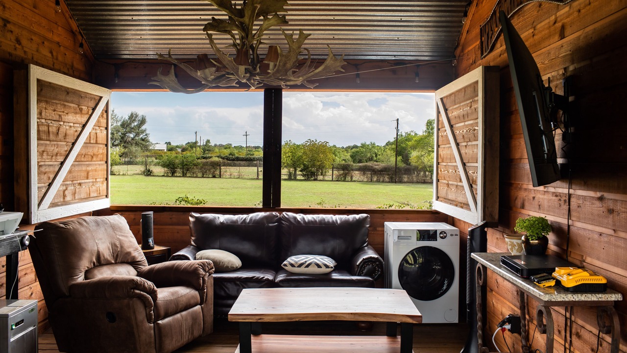Photo of Livingroom in Stonewall