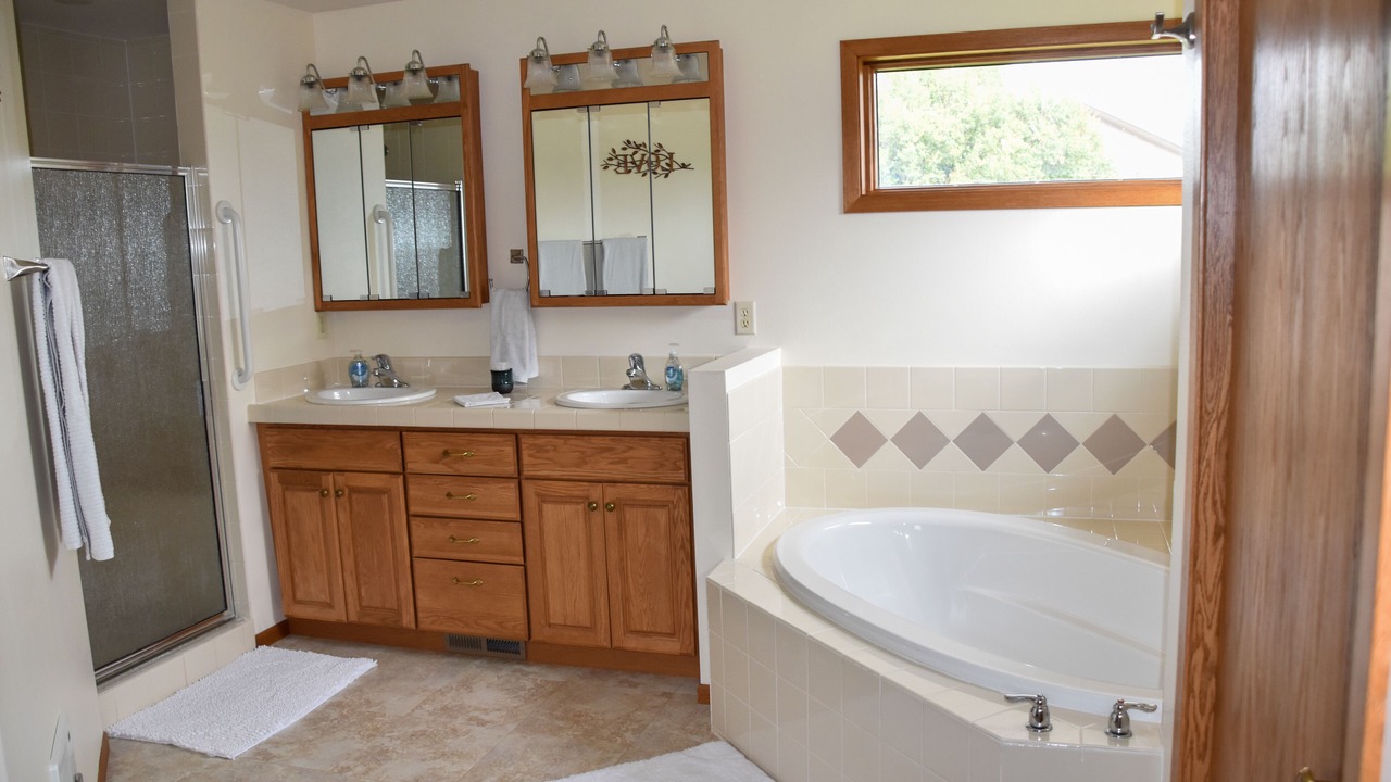 Photo of Bathroom in Lewistown