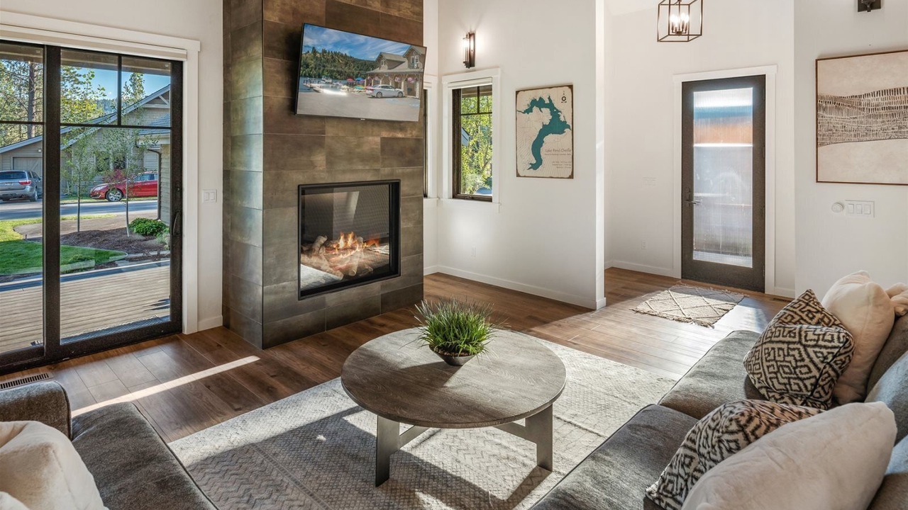 Photo of Livingroom in Dover Bay