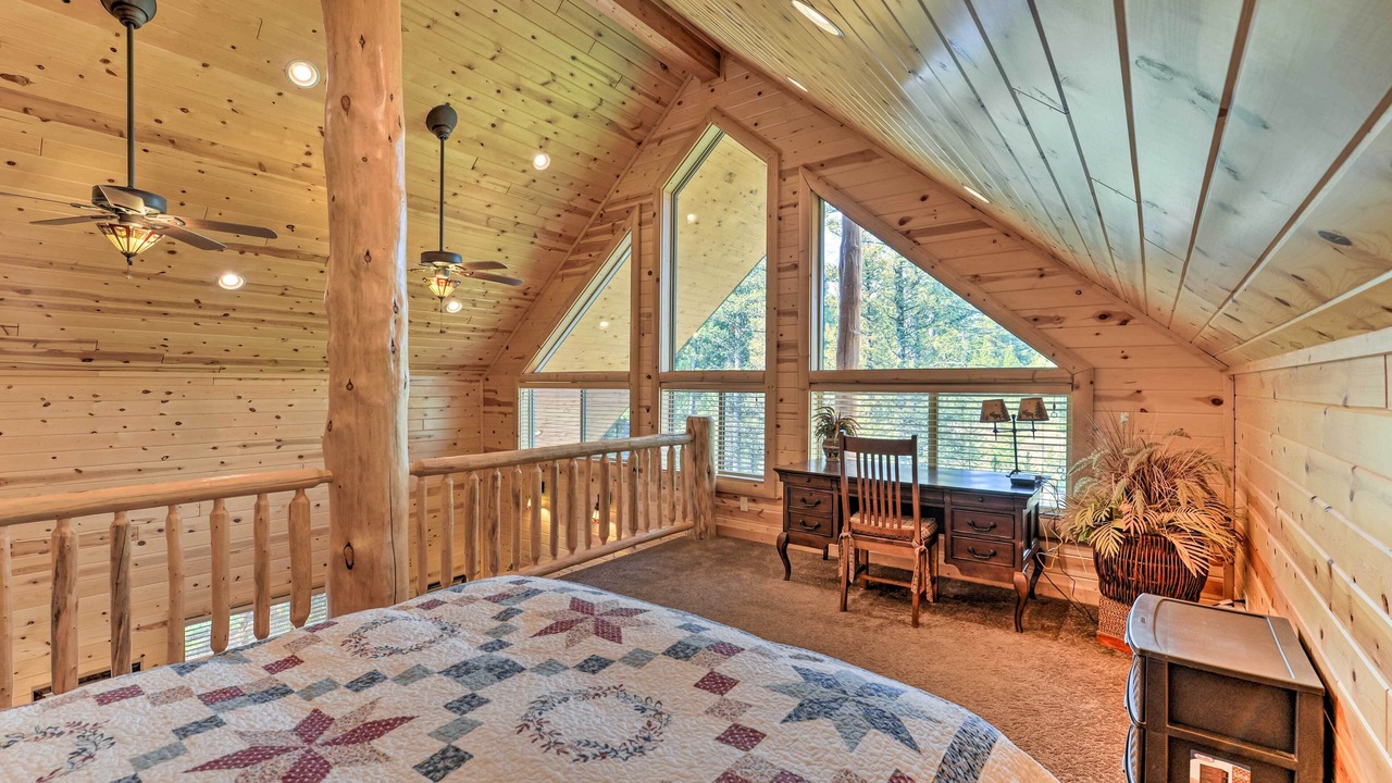 Photo of Bedroom in Island Park