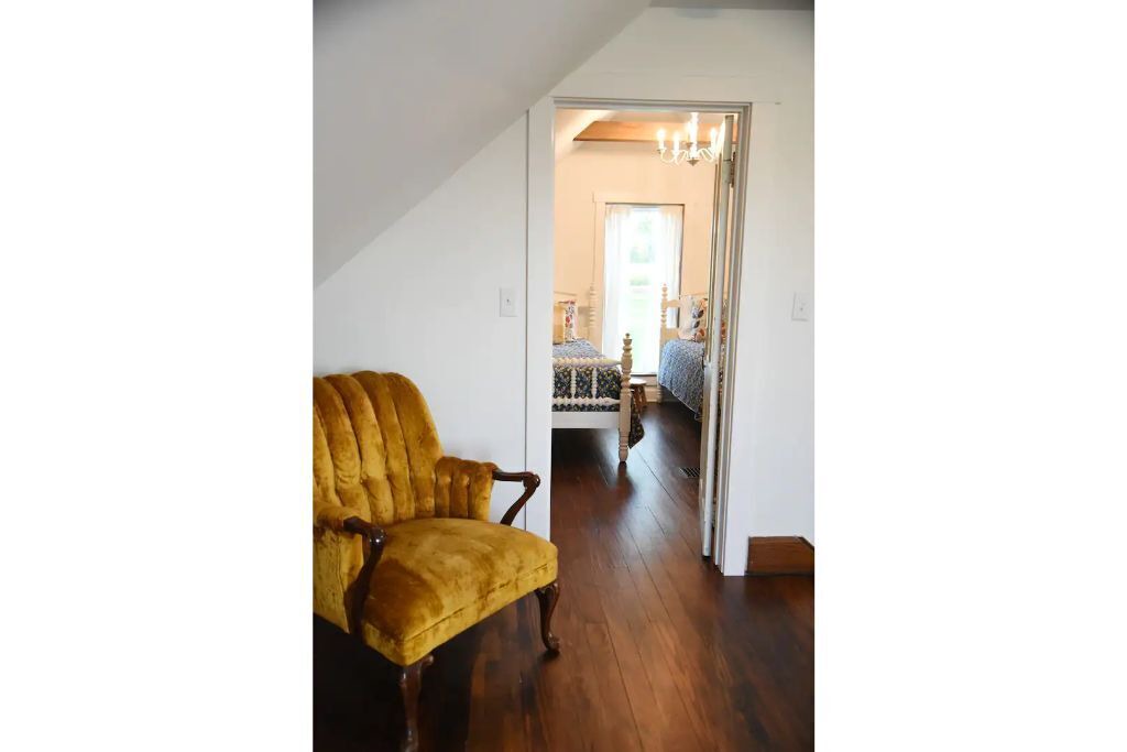 Photo of Bedroom in Wayne County