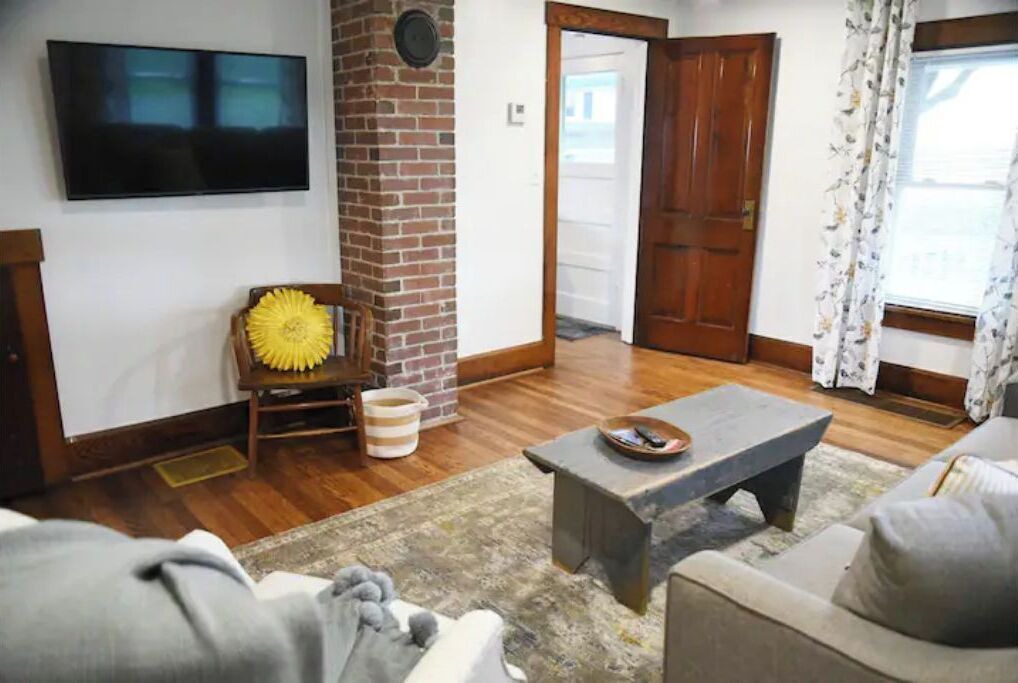 Photo of Livingroom in Wayne County