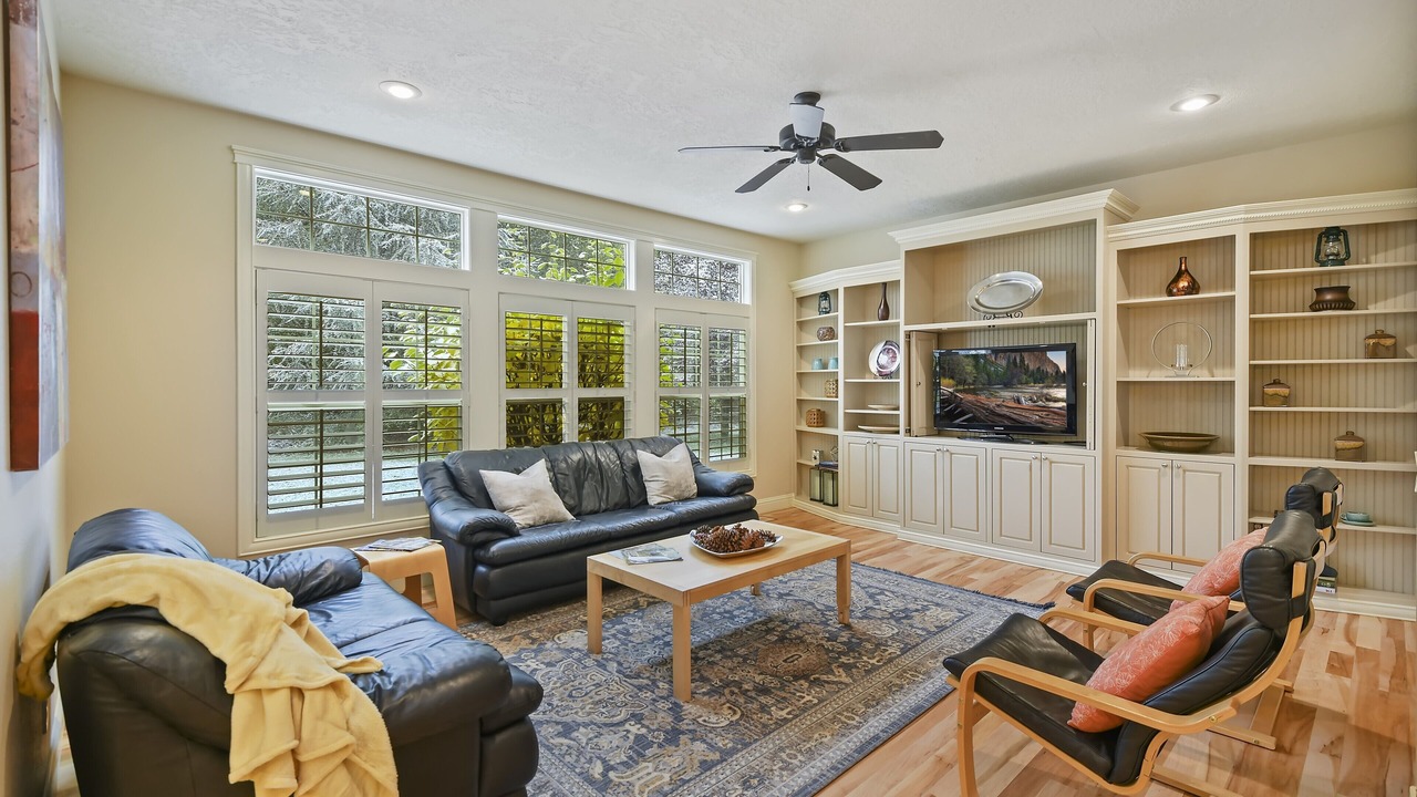 Photo of Livingroom in Eagle