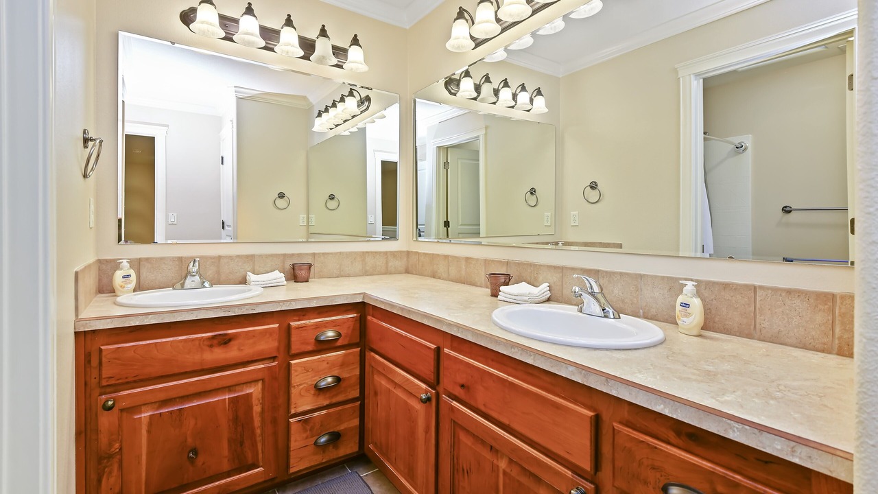 Photo of Bathroom in Eagle