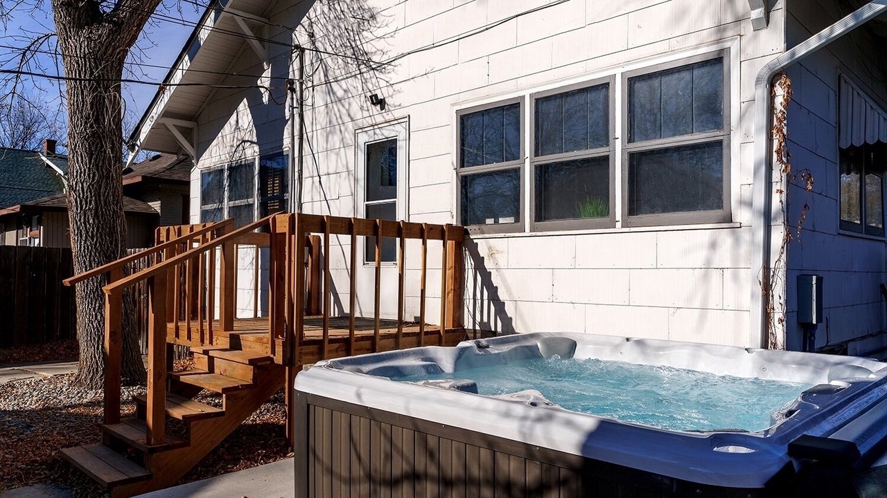 Photo of Outdoor in Central - Terry