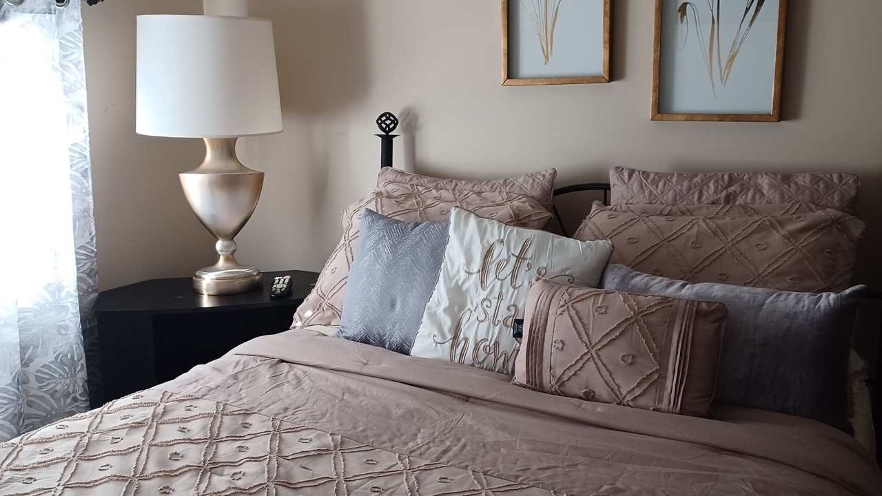 Photo of Bedroom in State Park